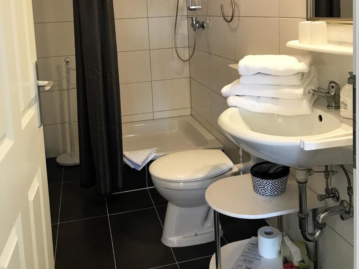 Hotel Haus Am Burggraben Hinte Habitación foto